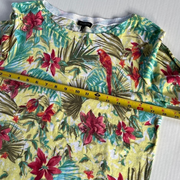 Talbots Tropical Parrot Bird Stretch Knit Blouse Short Sleeve Crew Neck, Size S - Picture 7 of 8